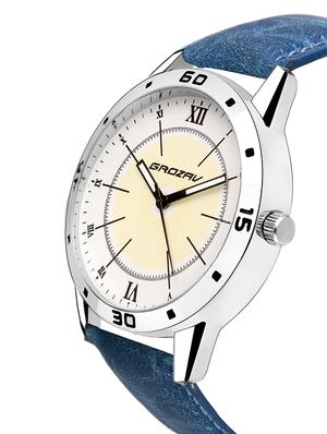 Round dial analog watch (910106WT) - 15731744 - Standard Image - 2