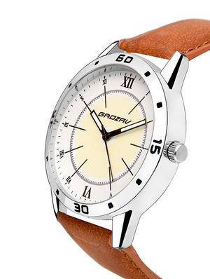 Round dial analog watch (910106WT) - 15731745 - Standard Image - 2