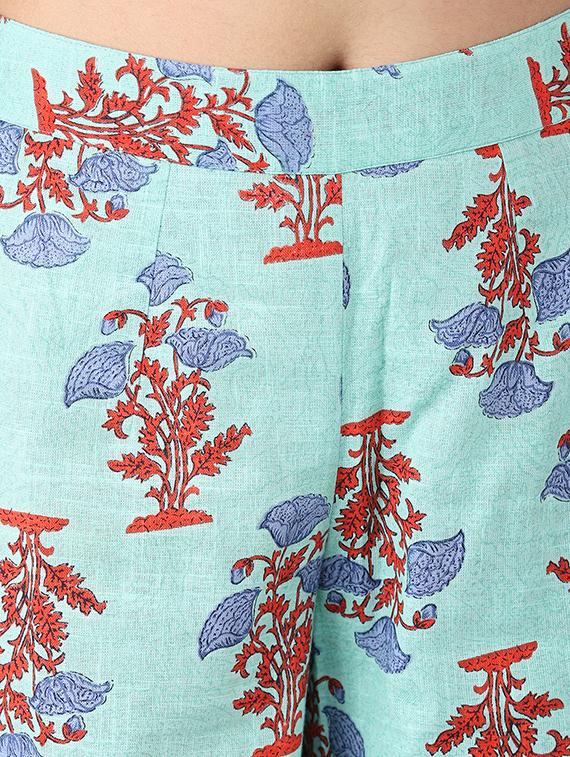 Printed bell sleeved kurta with palazzo set - 15731809 - Zoom Image - 5