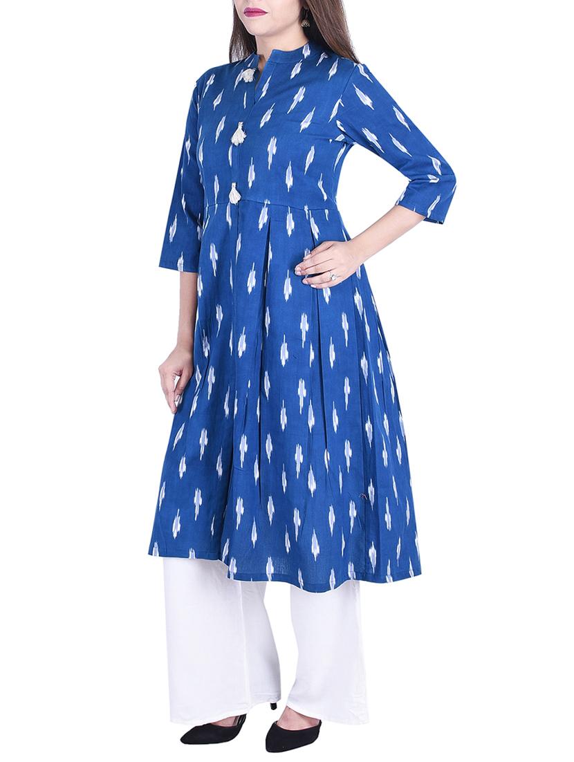 Ikat a-line kurta with tassels - 15734534 - Zoom Image - 2