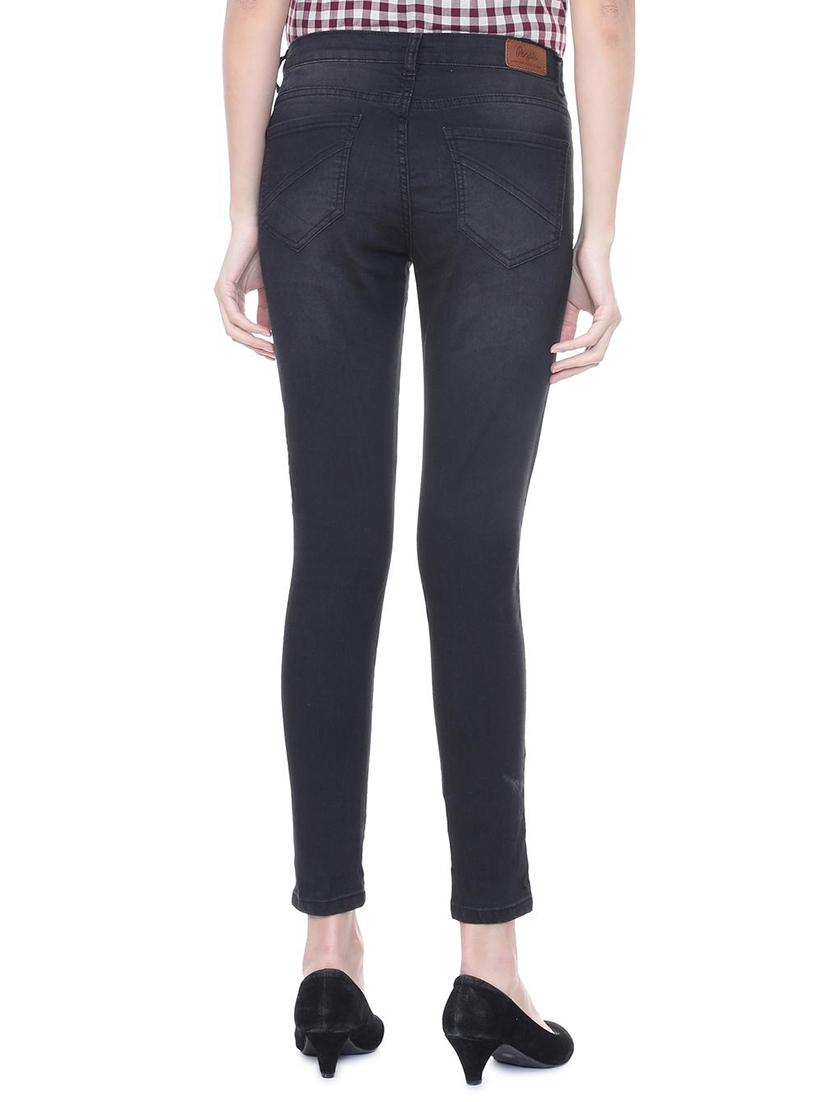mid rise embroidered jeans - 15735320 - Zoom Image - 2