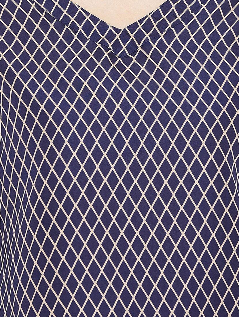 cut out detail printed top - 15735859 - Zoom Image - 5