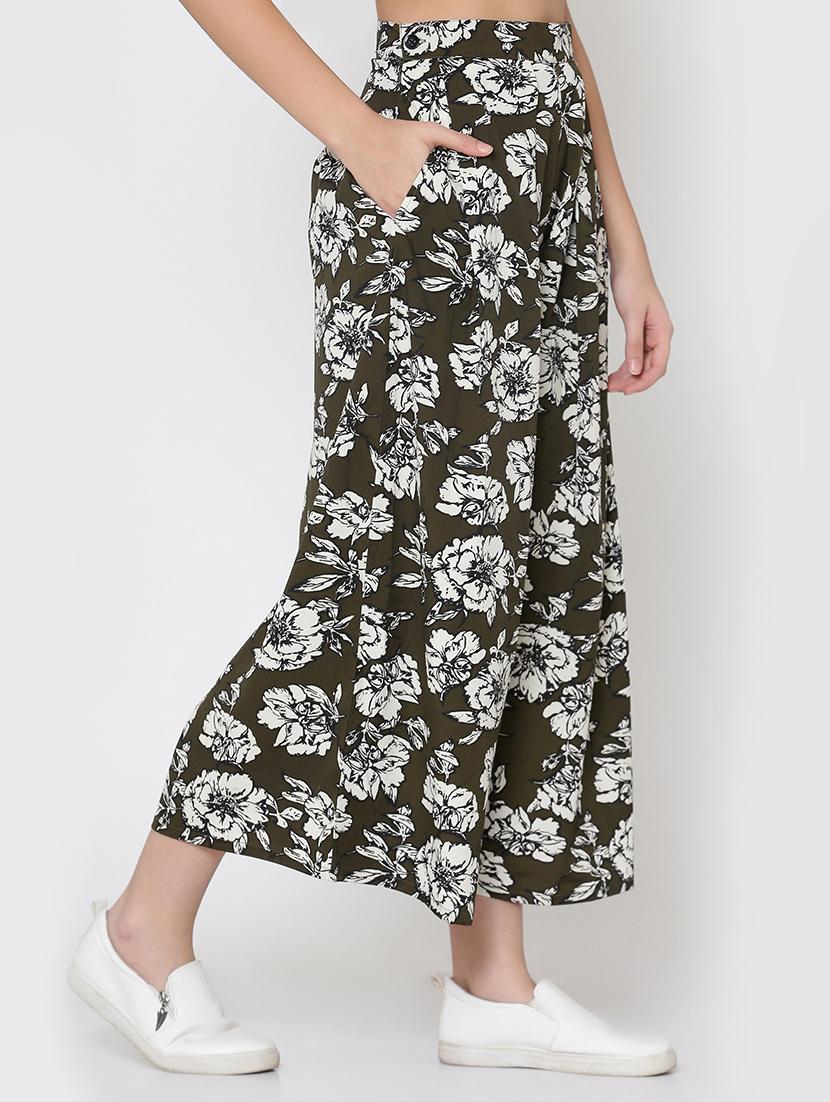 floral pocket detail flared palazzo - 15736790 - Zoom Image - 2