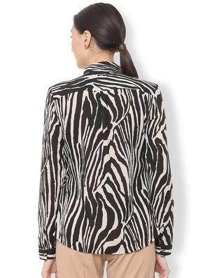 animal print long sleeved shirt - 15736816 - Standard Image - 2