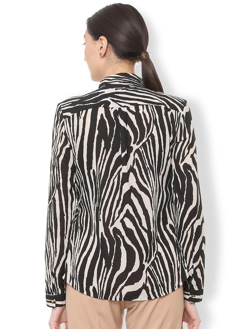 animal print long sleeved shirt - 15736816 - Zoom Image - 2
