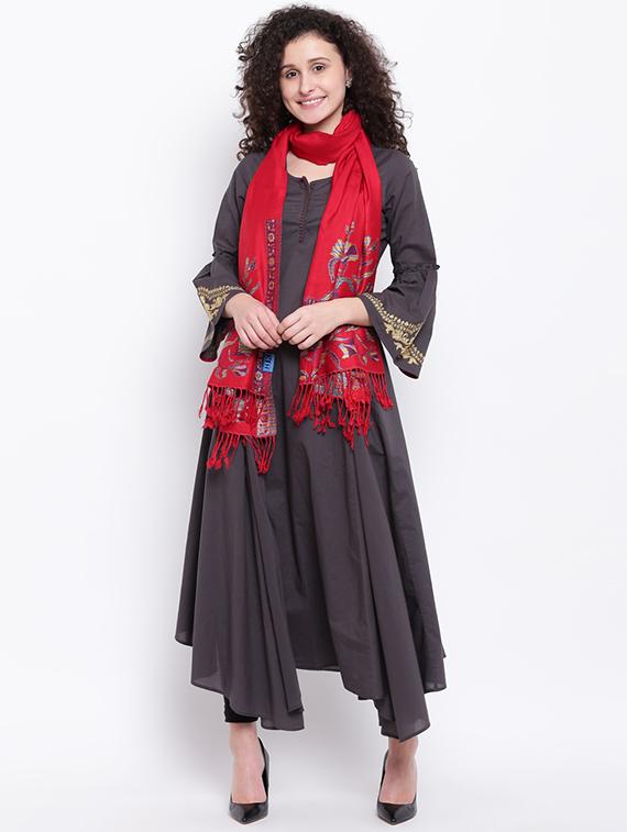Self-design wool shawl with fringes - 15747975 - Zoom Image - 2