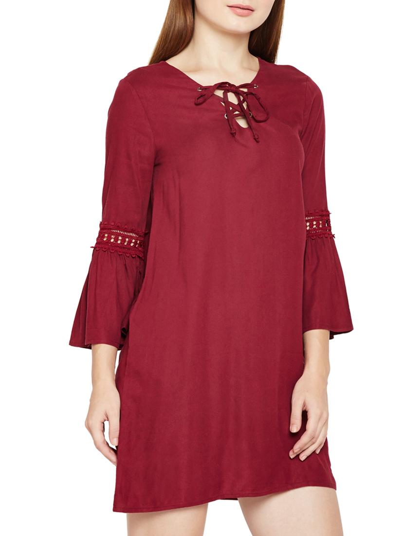 criss cross lace up bell sleeved dress - 15748732 - Zoom Image - 2