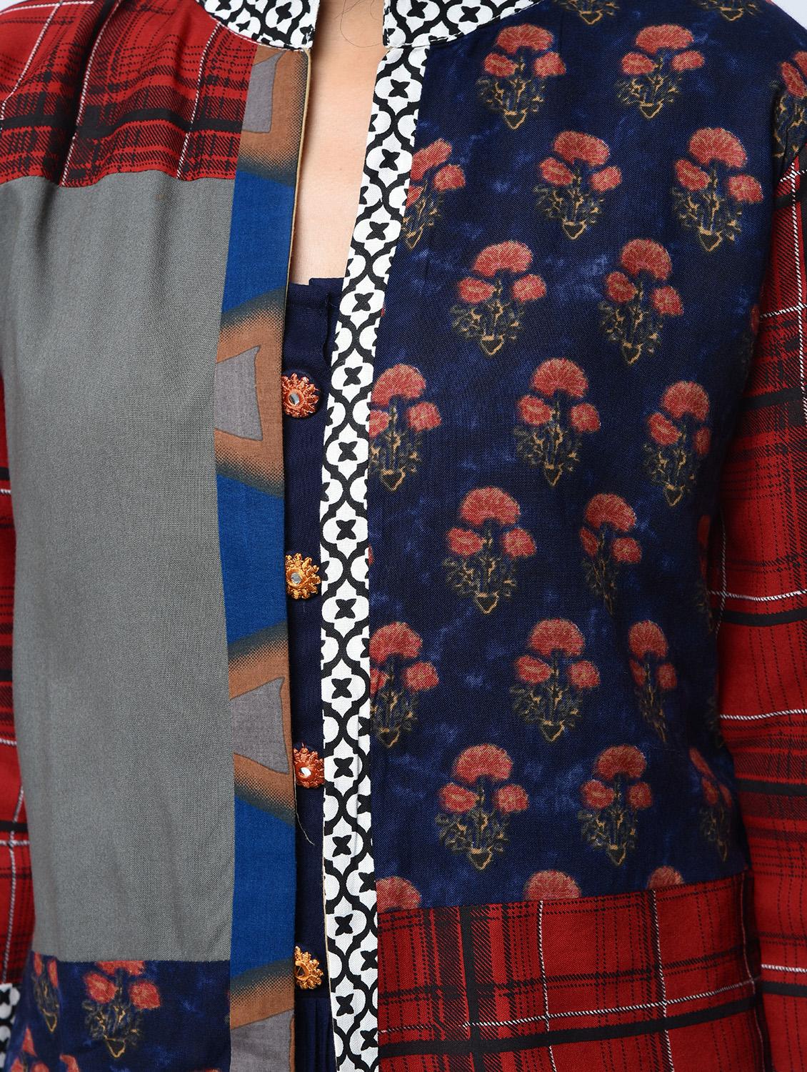Embroidered slit kurta with jacket - 15760013 - Zoom Image - 5