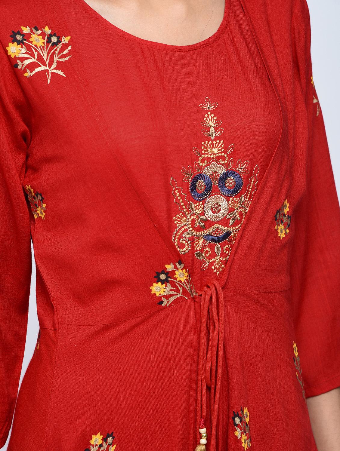 layered embroidered kurta - 15760026 - Zoom Image - 5