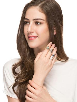 silver metal finger ring - 15761102 - Standard Image - 2