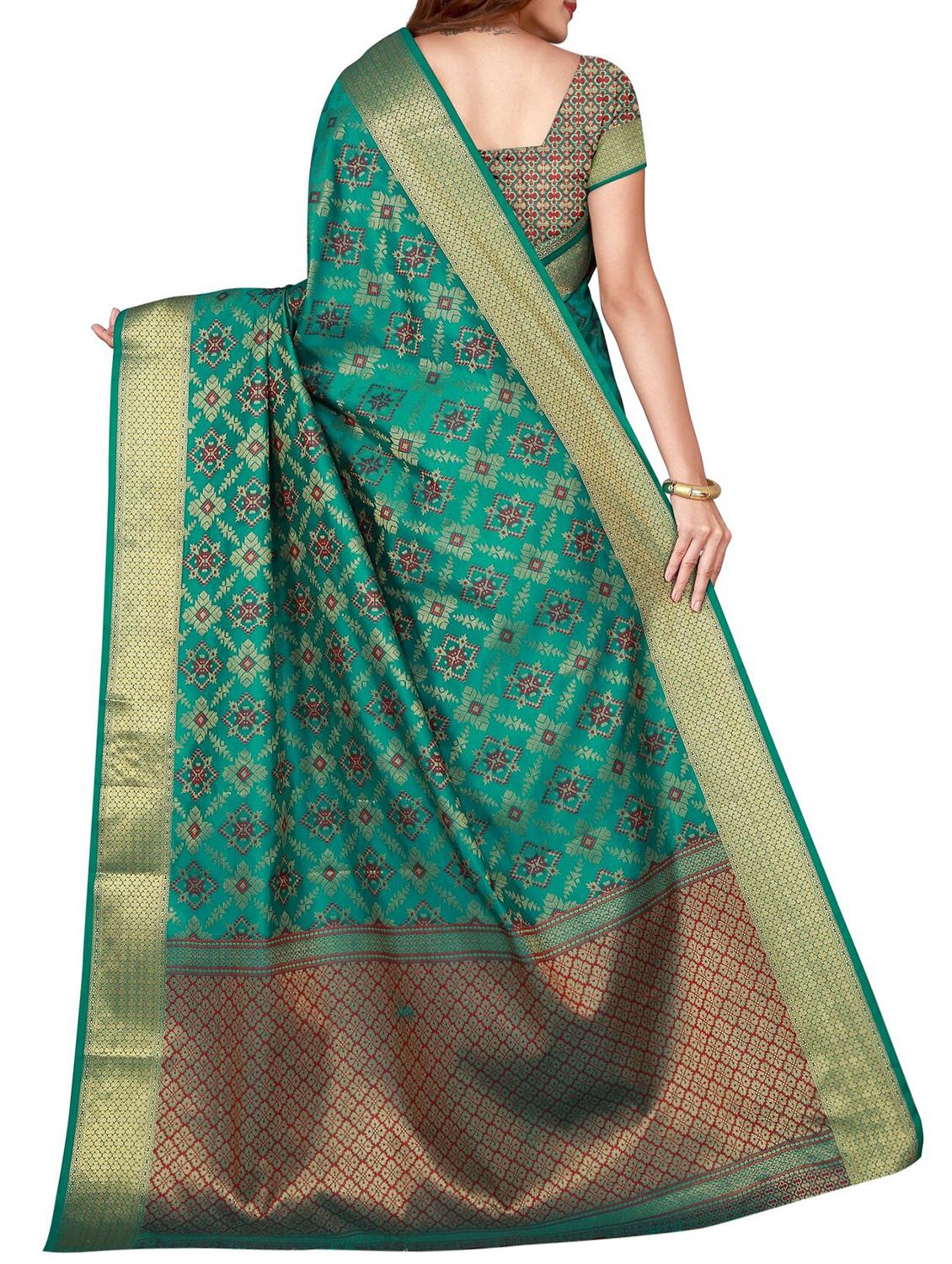 green silk woven saree with blouse - 15773525 - Zoom Image - 2