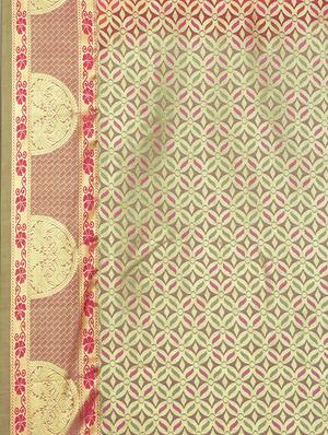Gold Border zari weave Kanjivaram saree with blouse - 15782898 - Standard Image - 5