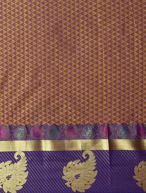 zari weave kanjivaram saree with blouse - 15782905 - Standard Image - 5