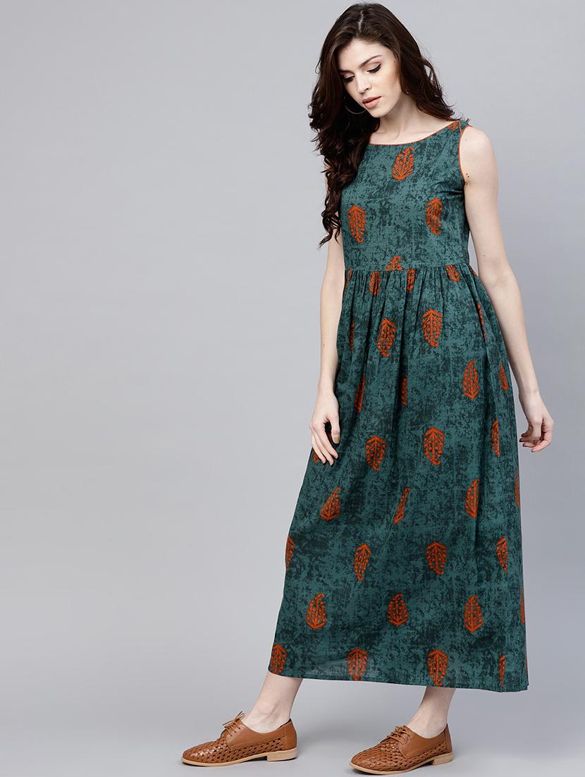 Bottle Green Gathered maxi dress - 15803579 - Zoom Image - 2