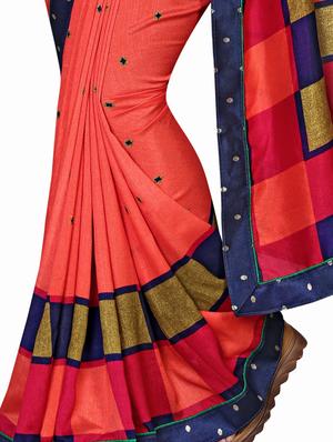 mirrored border printed saree with blouse - 15809252 - Standard Image - 5