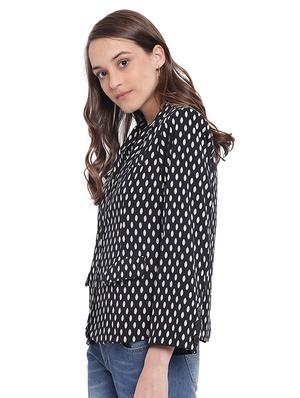 back slit polka dots blazer - 15831823 - Standard Image - 2
