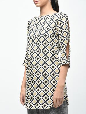 beige crepe straight kurti - 15832787 - Standard Image - 5