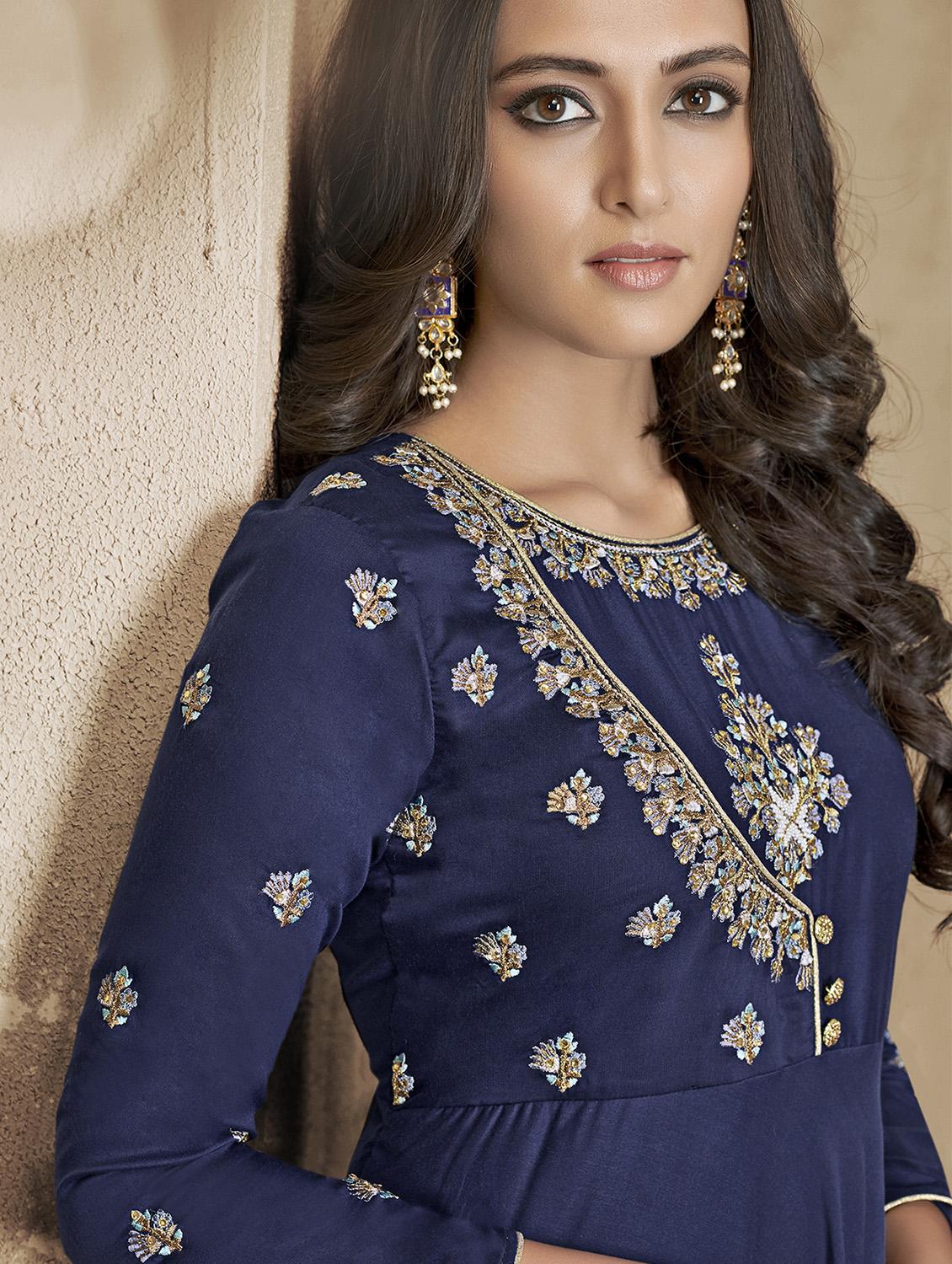embroidered flared palazzo suit - 15840101 - Zoom Image - 2
