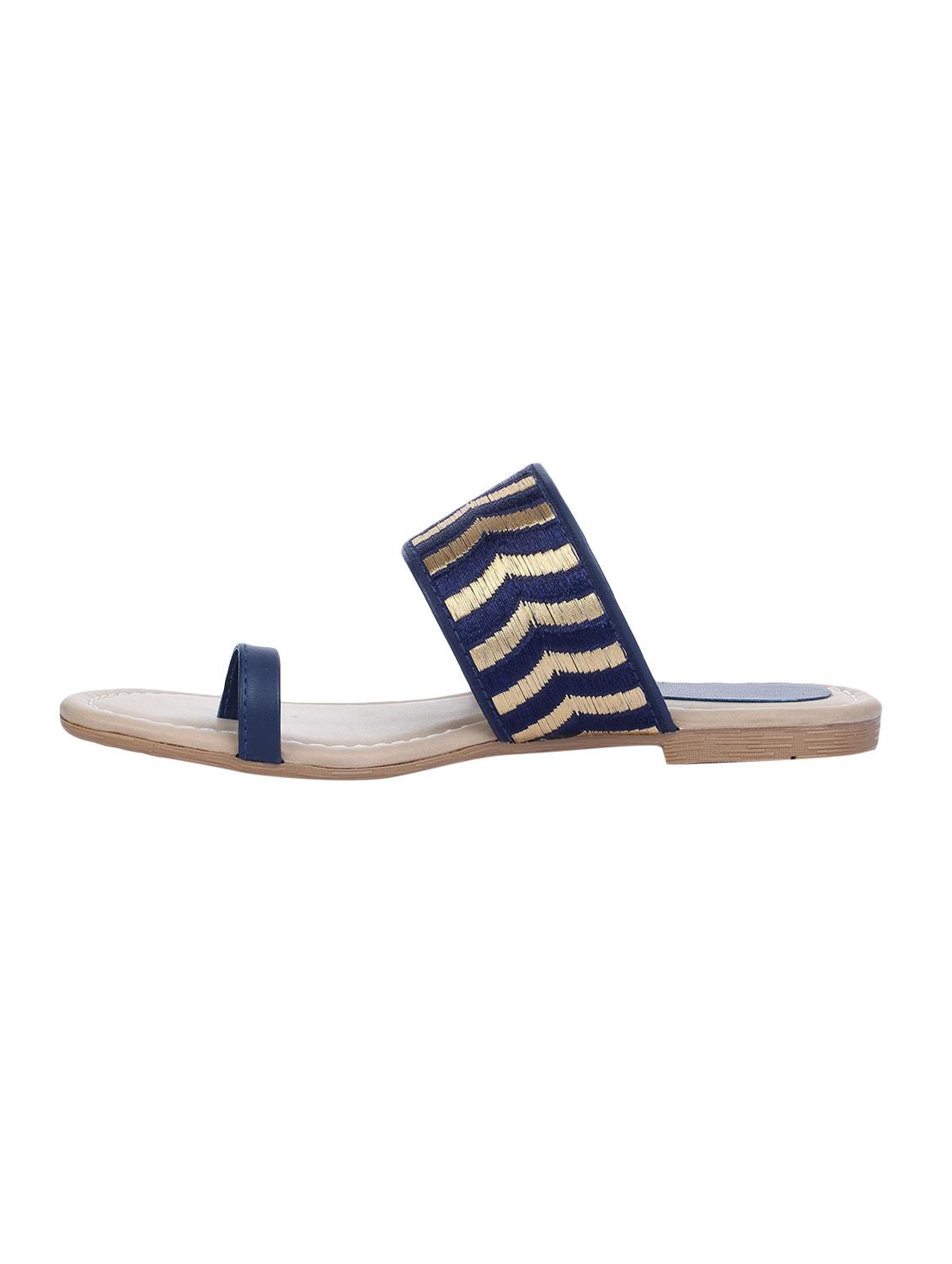 blue one toe sandals - 15847344 - Zoom Image - 2