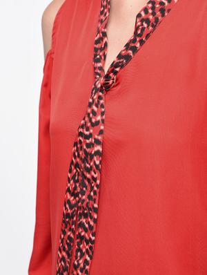 cold shoulder tie knot top - 15864349 - Standard Image - 5