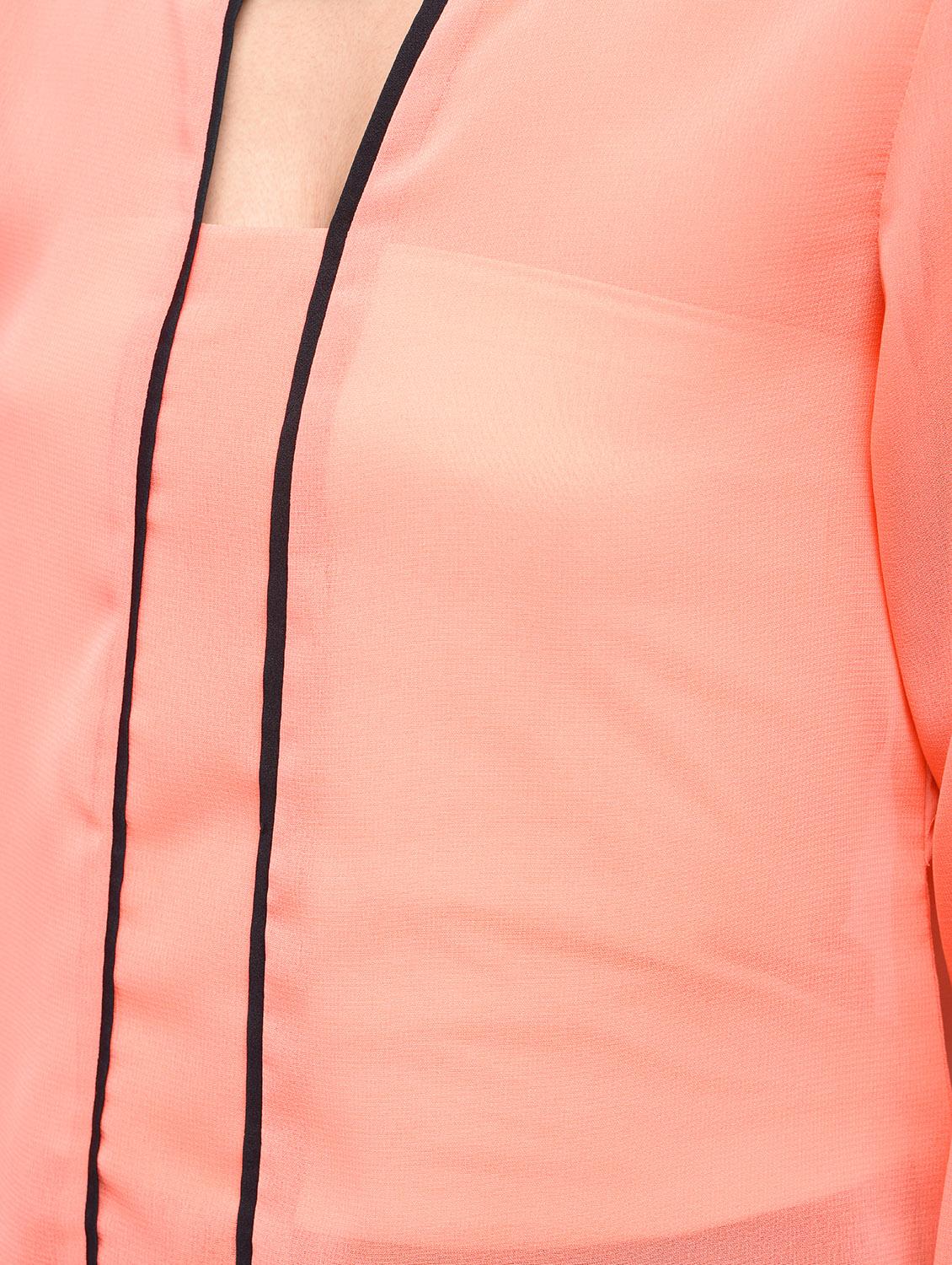 cut out neck piping detail top - 15866249 - Zoom Image - 5