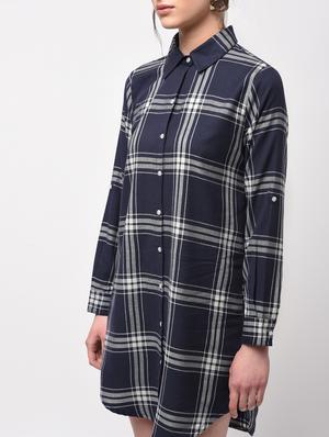 checkered curved hem shirt dress - 15894128 - Standard Image - 5
