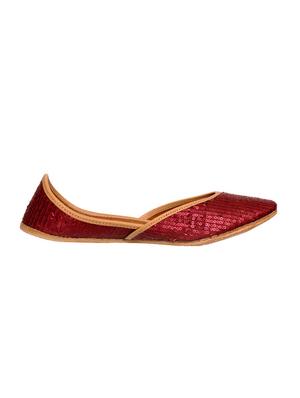 maroon slip on jutis - 15897329 - Standard Image - 2