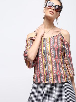 cold shoulder curved hem top - 15897840 - Standard Image - 2