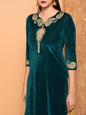 Embroidered velvet straight kurta - 15906529 - Standard Image - 5