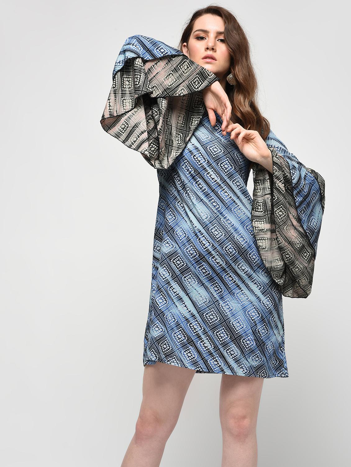 layered bell sleeved shift dress - 15911171 - Zoom Image - 2