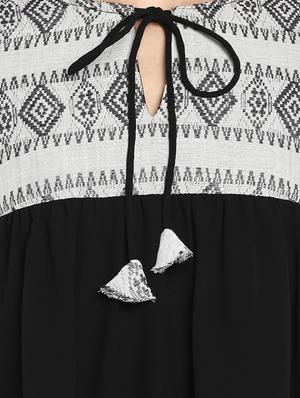 tassel tie-up bell sleeved top - 15919563 - Standard Image - 5