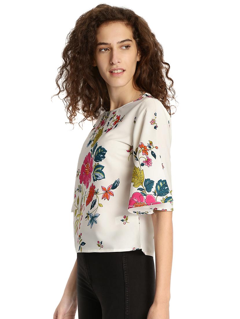 Floral bell sleeved top - 15921959 - Zoom Image - 2