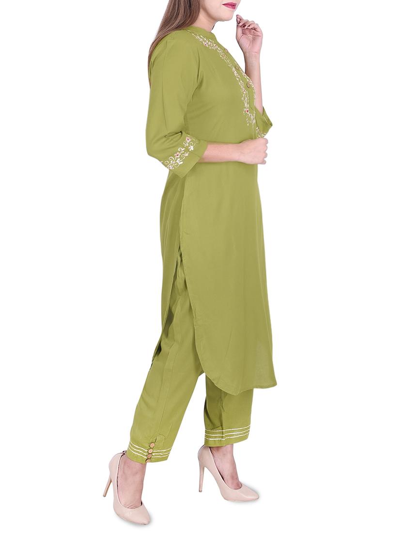 embroidered kurta with pant set - 15926232 - Zoom Image - 2