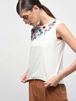 geometric panel detail top - 15928100 - Standard Image - 2