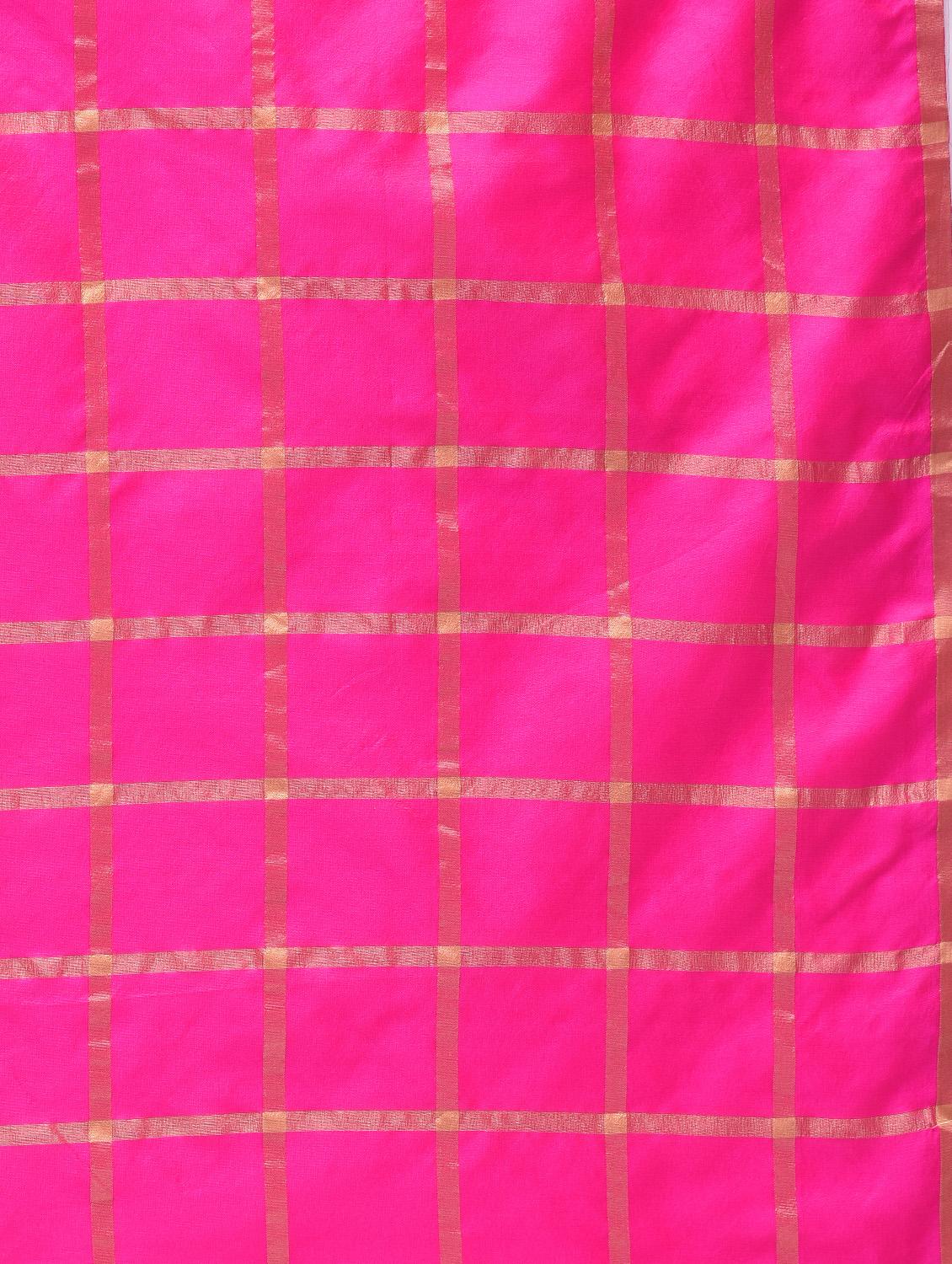 checkered woven saree with blouse - 15942045 - Zoom Image - 5