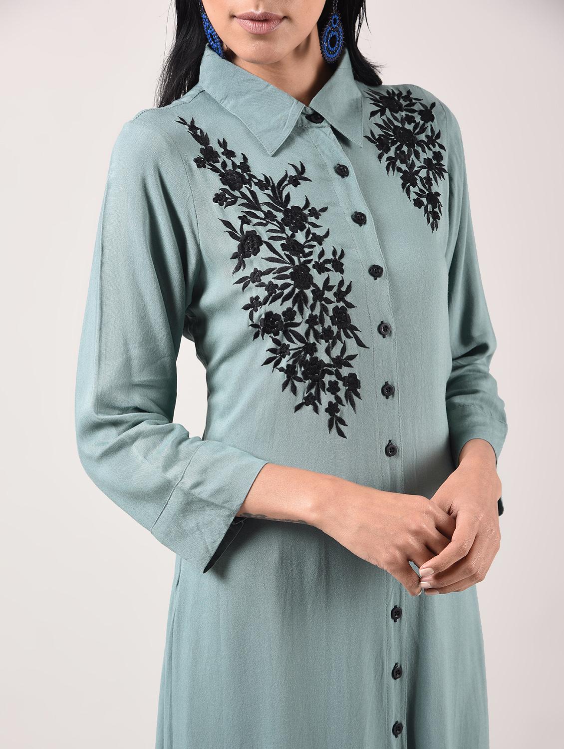 Asymmetric embroidered kurta - 15943727 - Zoom Image - 5