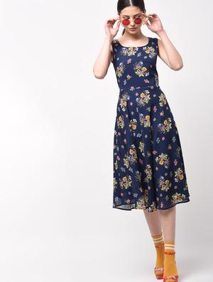 sleeveless floral flared dress - 15946334 - Standard Image - 2