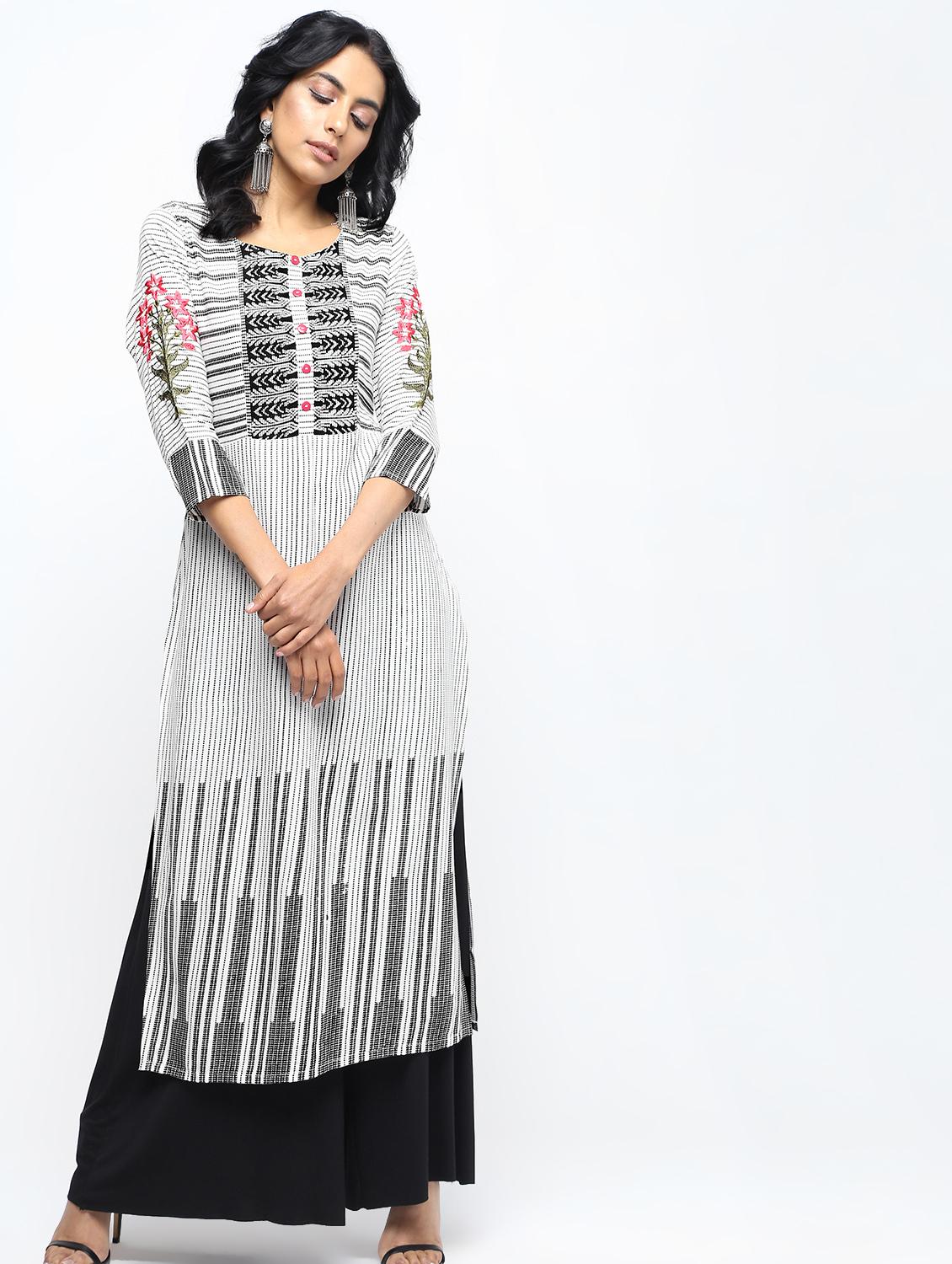 embroidered straight kurta - 15950706 - Zoom Image - 2
