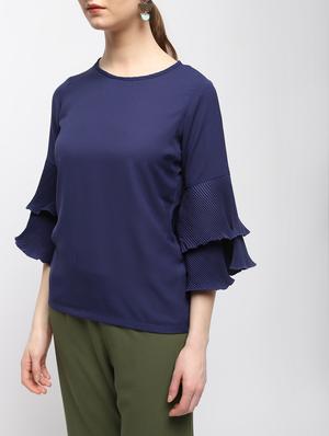 keyhole back pleated bell sleeved top - 15989968 - Standard Image - 5
