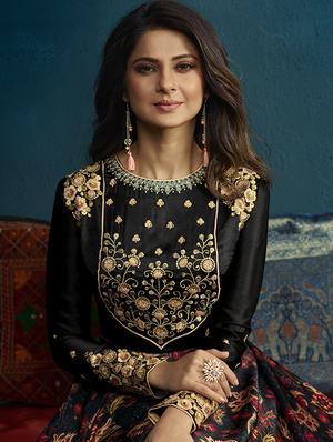 floral embroidered semi-stitched suit - 15998881 - Standard Image - 2