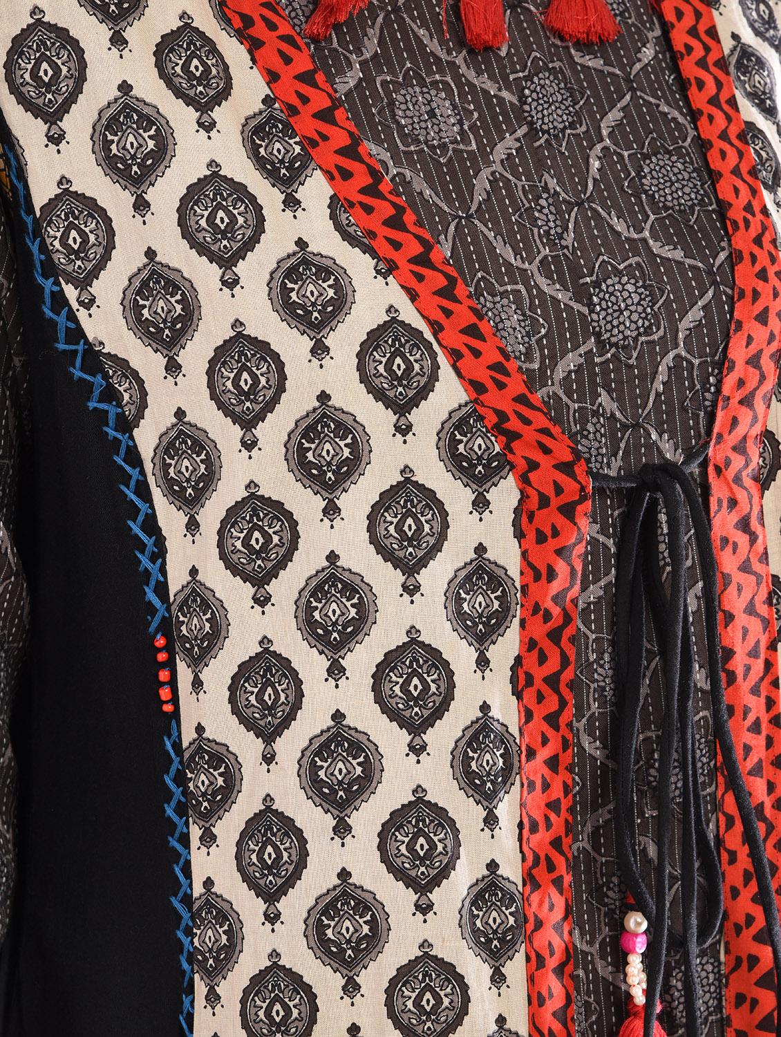 kaantha emroidered kurta with jacket - 16011116 - Zoom Image - 5