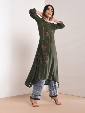 Kaantha asymmetric kurta palazzo set with tassels - 16011132 - Standard Image - 2