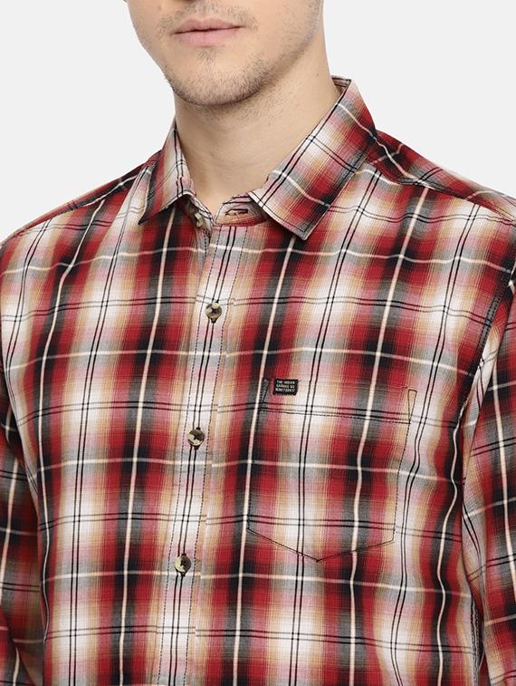 red checkered casual shirt - 16039582 - Zoom Image - 5
