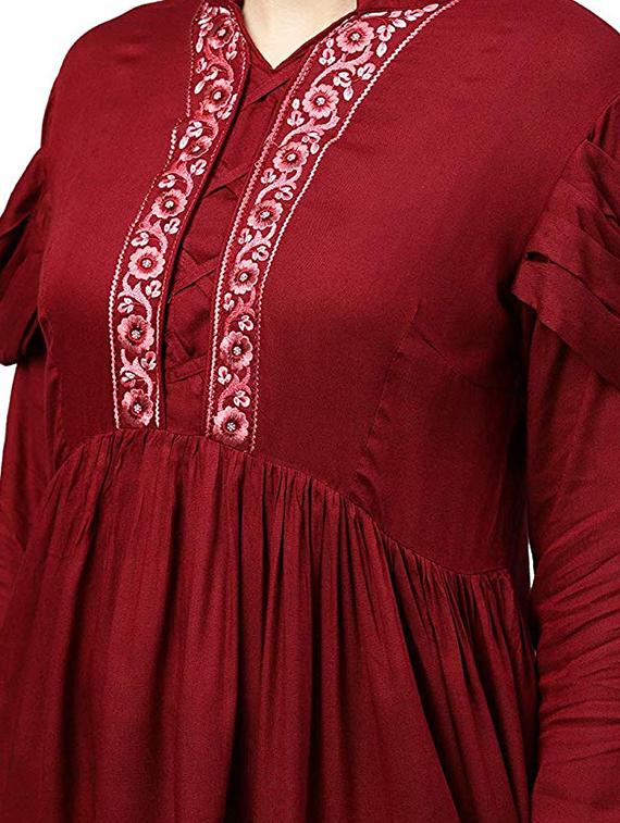 Embroidered solid kurti - 16057992 - Zoom Image - 5