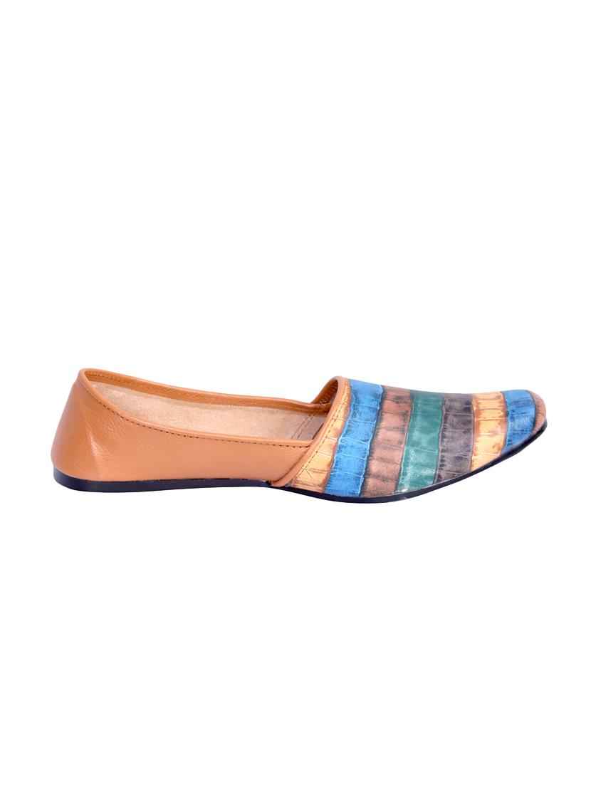 tan leatherette slip on mojaris - 16059716 - Zoom Image - 2