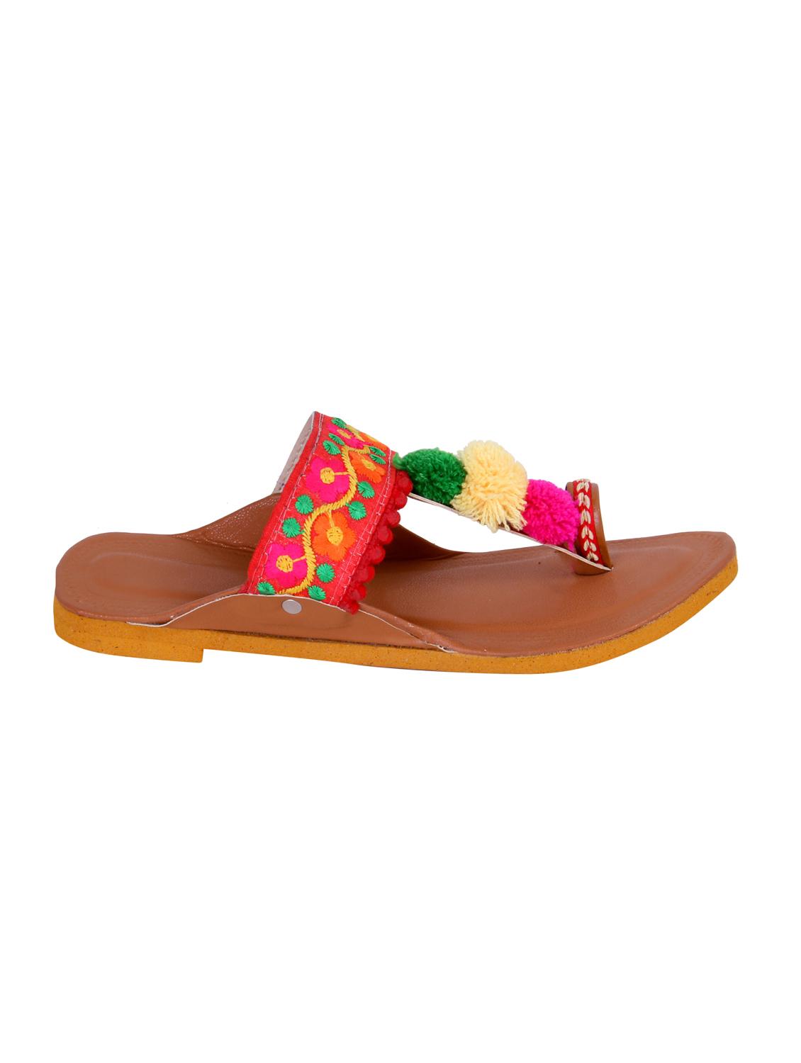 red one toe sandals - 16079622 - Zoom Image - 2