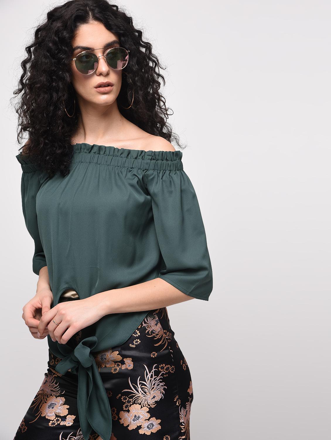 tie knot hem off shoulder top - 16087402 - Zoom Image - 2