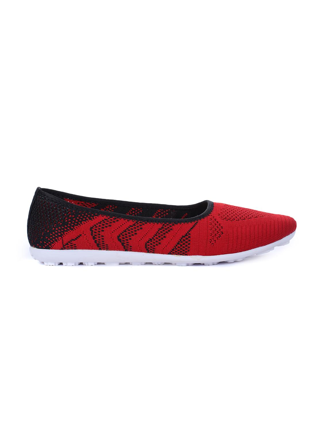 red slip on casual shoes - 16103474 - Zoom Image - 2