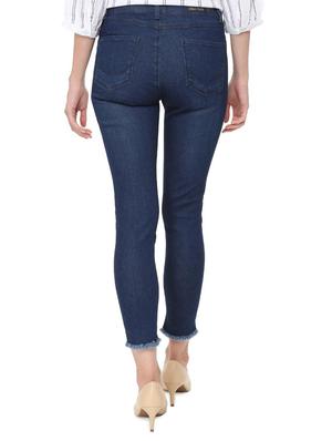 frayed hem cropped jeans - 16108664 - Standard Image - 2