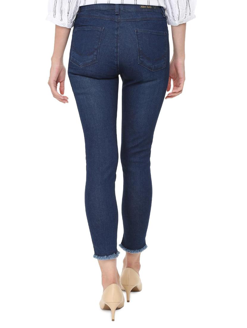 frayed hem cropped jeans - 16108664 - Zoom Image - 2
